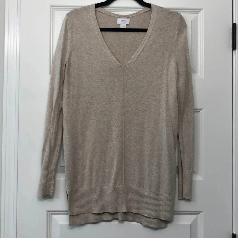 Old navy v neck tunic sweater size small